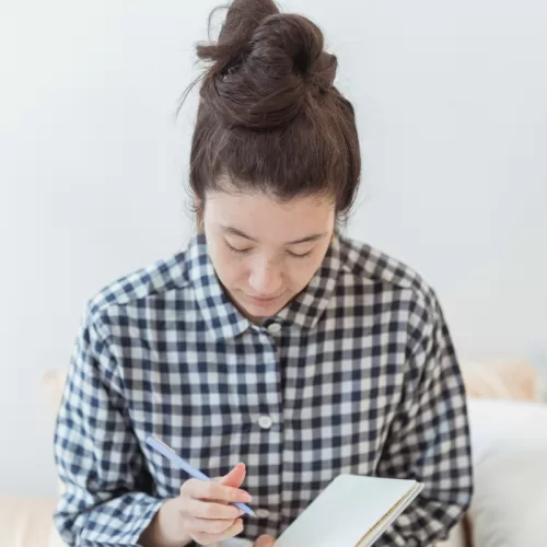 How to Start a Happiness Journal