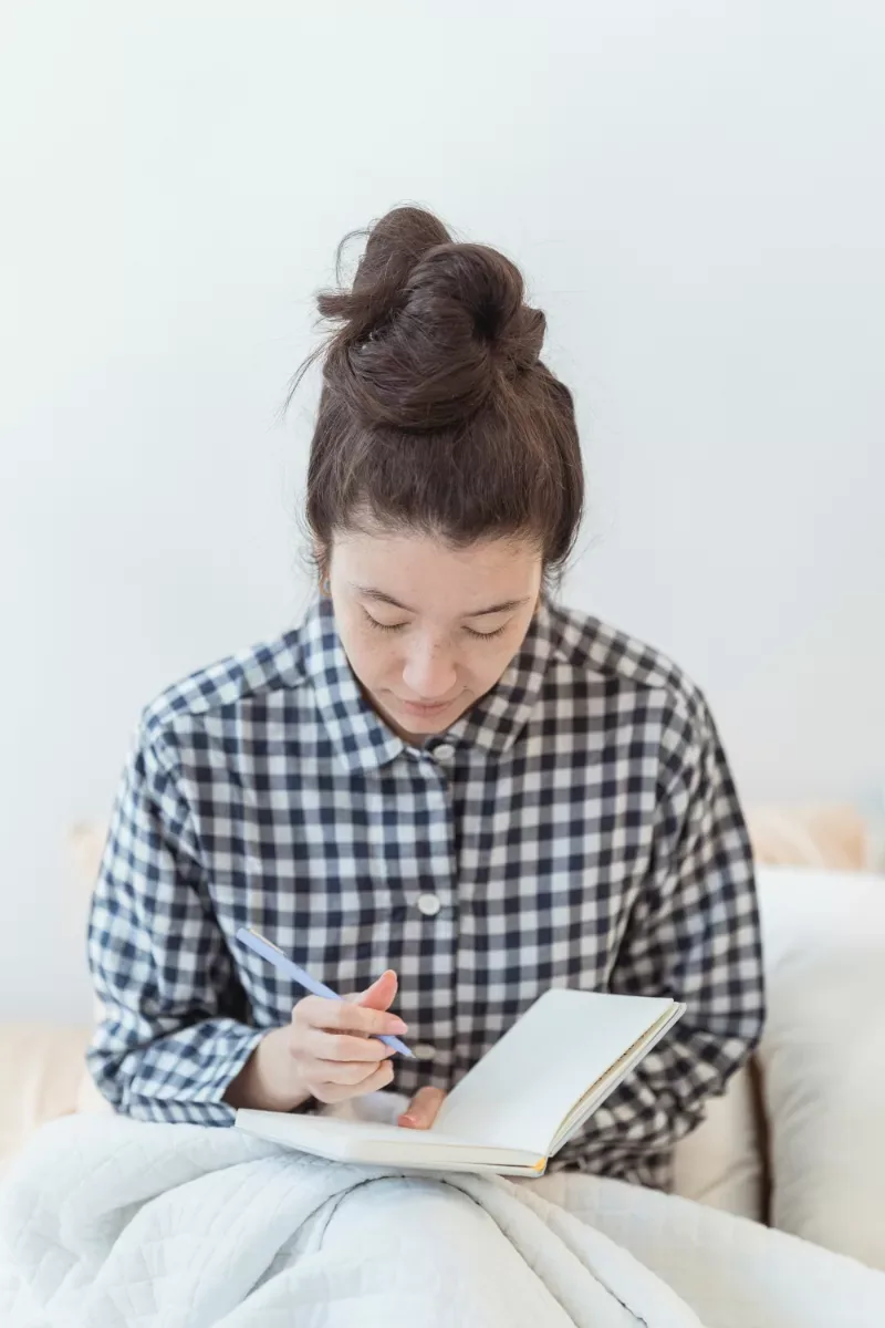 How to Start a Happiness Journal